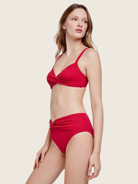 Slip bikini alto tessuto struttura
